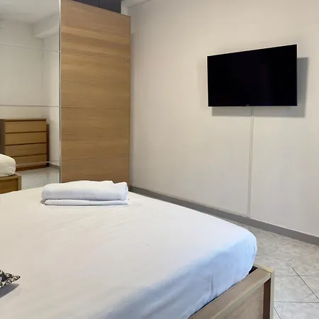 Martesana 16 - Apartamento Milão